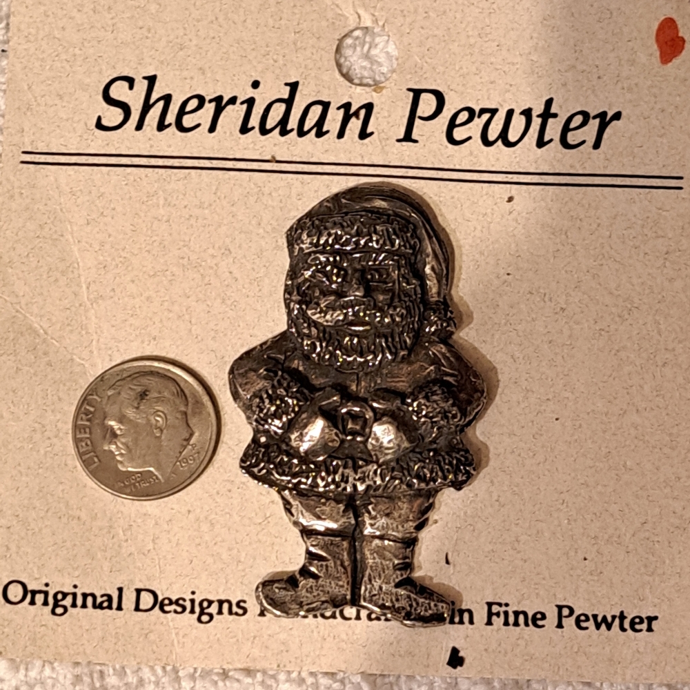 Sheridan pewter Santa Brooch